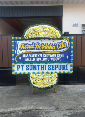 Papan Bunga Duka di Ratu Sima